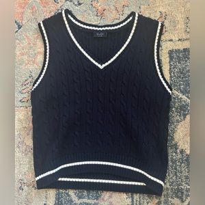 blue / white vest, size small